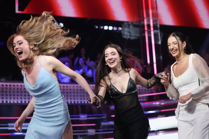 Cristina junto a Olivia y Claudia Arenas, finalistas por el jurado | Fotografía: José Irún