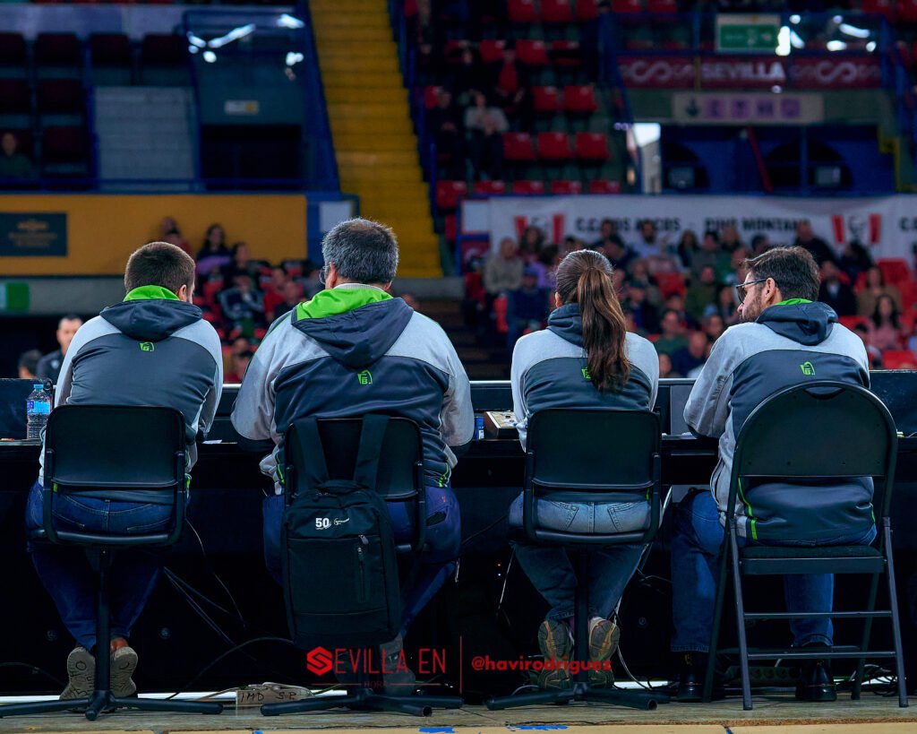 20260222_122431_9126_ILCE-7M3_Insolac-Caja-87-vs-Club-Baloncesto-Valle-de-Egues_0950-SEH-16.9-300-px-WM-1024x819