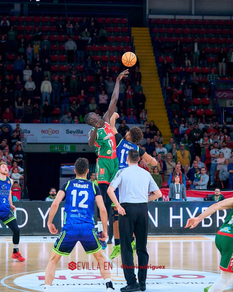 20260222_123153_9145_ILCE-7M3_Insolac-Caja-87-vs-Club-Baloncesto-Valle-de-Egues_0969-SEH-4.5-300-px-WM-819x1024