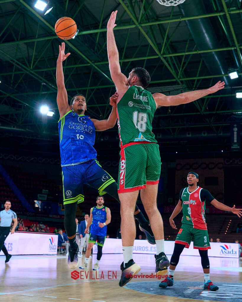 20260222_125927_9190_ILCE-7M3_Insolac-Caja-87-vs-Club-Baloncesto-Valle-de-Egues_1007-SEH-4.5-300-px-WM-819x1024