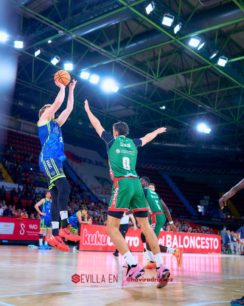 20260222_130305_9215_ILCE-7M3_Insolac-Caja-87-vs-Club-Baloncesto-Valle-de-Egues_1032-SEH-4.5-300-px-WM-819x1024