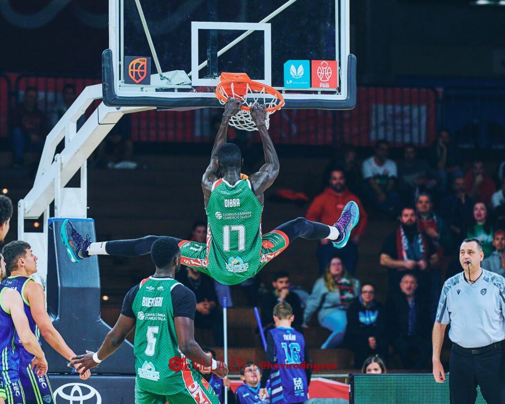 20260222_134001_9783_ILCE-7M4_Insolac-Caja-87-vs-Club-Baloncesto-Valle-de-Egues_0561-SEH-16.9-300-px-WM-1024x819