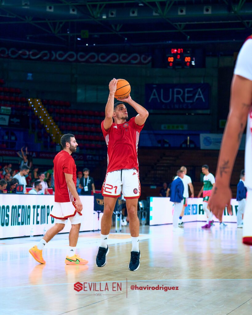 20260516_195155_9508_ILCE-7M4_Insolac-Caja-87-Basket-Spanish-Basketball-Academy_0167-SEH-4.5-300-px-WM-819x1024