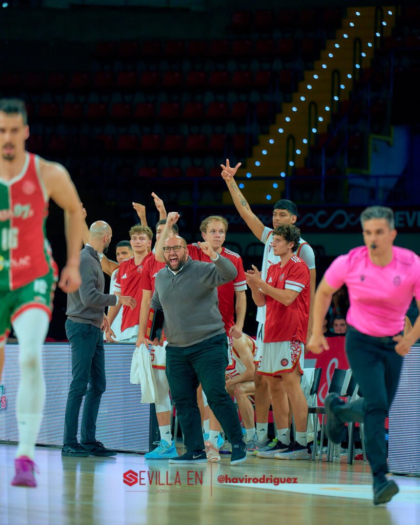 20260516_201719_9679_ILCE-7M4_Insolac-Caja-87-Basket-Spanish-Basketball-Academy_0338-SEH-4.5-300-px-WM-819x1024