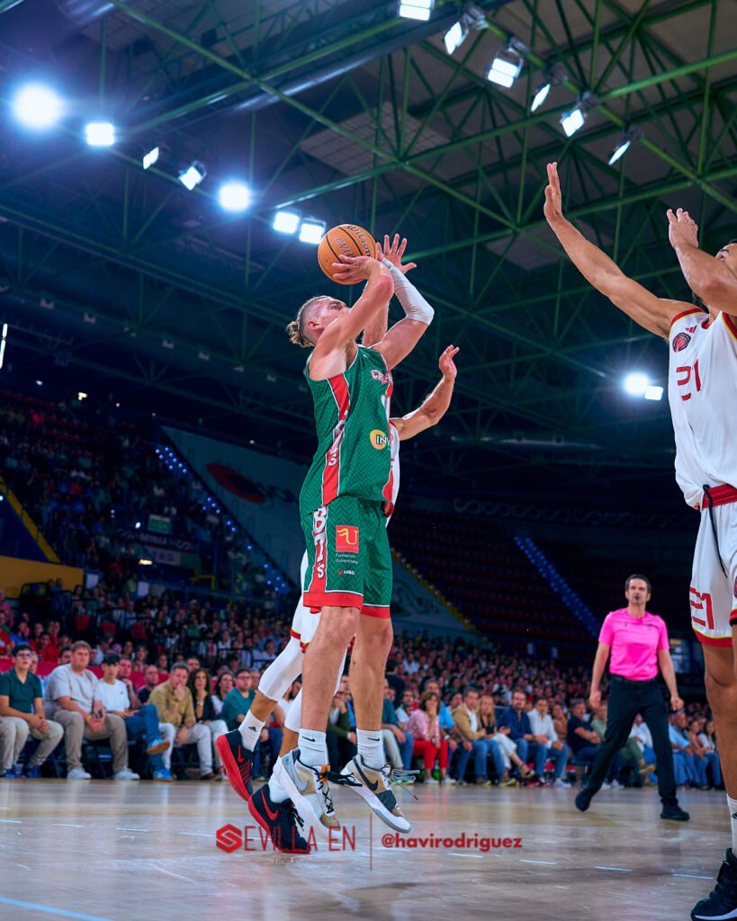 20260516_201859_4654_ILCE-7M3_Insolac-Caja-87-Basket-Spanish-Basketball-Academy_1026-SEH-4.5-300-px-WM-819x1024