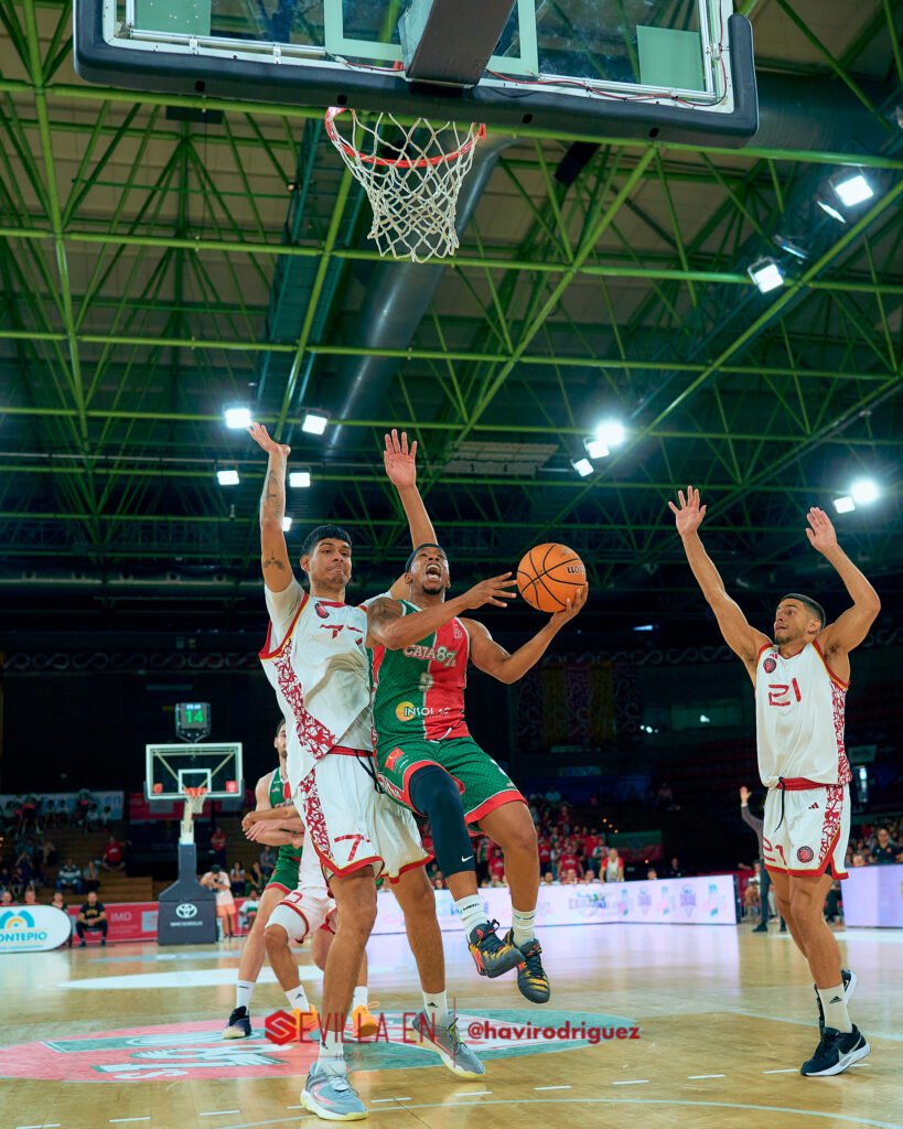 20260516_202200_4667_ILCE-7M3_Insolac-Caja-87-Basket-Spanish-Basketball-Academy_1039-SEH-4.5-300-px-WM-819x1024