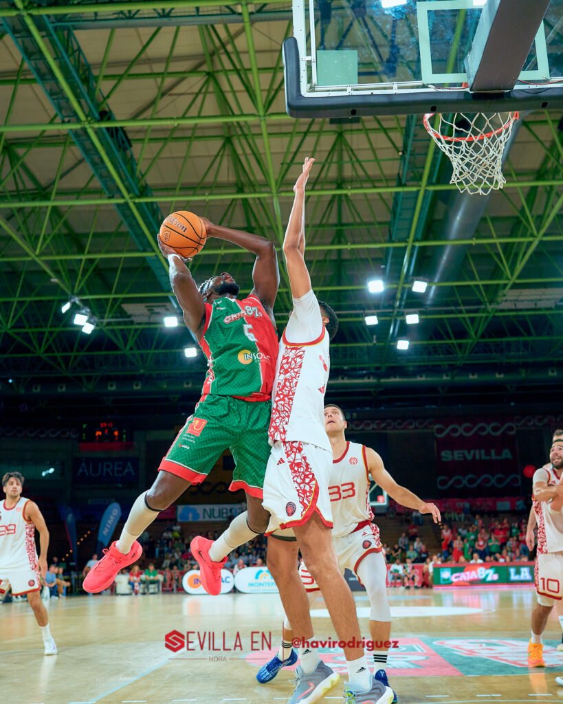 20260516_202603_4690_ILCE-7M3_Insolac-Caja-87-Basket-Spanish-Basketball-Academy_1062-SEH-4.5-300-px-WM-819x1024