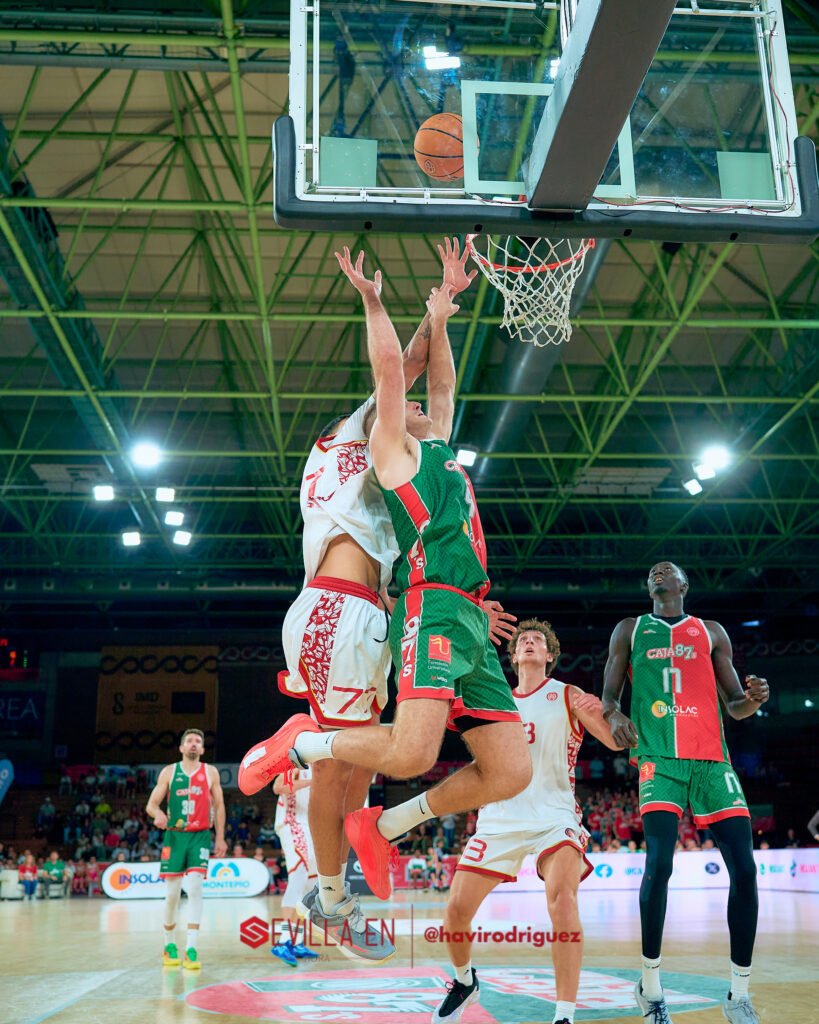20260516_203158_4744_ILCE-7M3_Insolac-Caja-87-Basket-Spanish-Basketball-Academy_1116-SEH-4.5-300-px-WM-819x1024