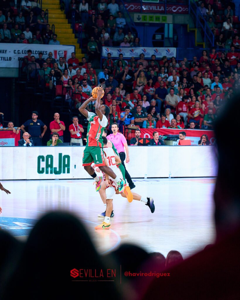 20260516_211335_9856_ILCE-7M4_Insolac-Caja-87-Basket-Spanish-Basketball-Academy_0515-SEH-4.5-300-px-WM-819x1024