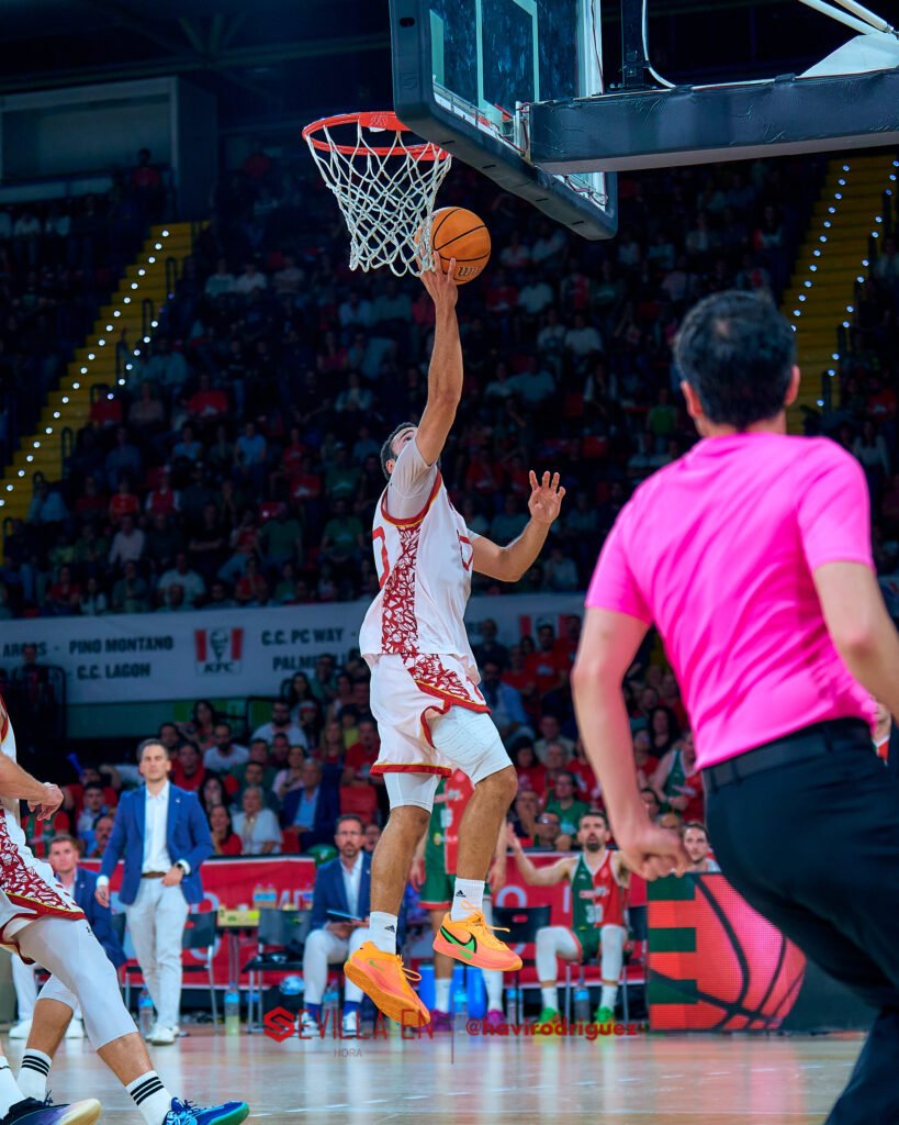 20260516_213725_0048_ILCE-7M4_Insolac-Caja-87-Basket-Spanish-Basketball-Academy_0706-SEH-4.5-300-px-WM-819x1024