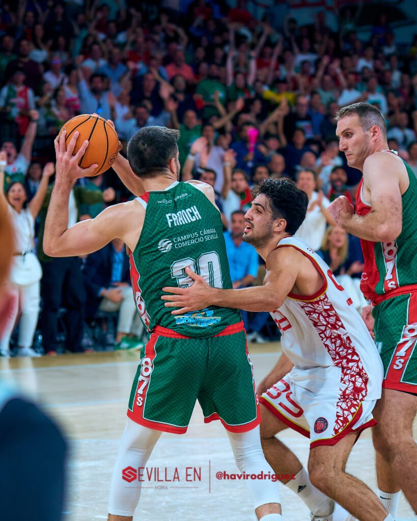 20260516_215320_0131_ILCE-7M4_Insolac-Caja-87-Basket-Spanish-Basketball-Academy_0789-SEH-4.5-300-px-WM-819x1024