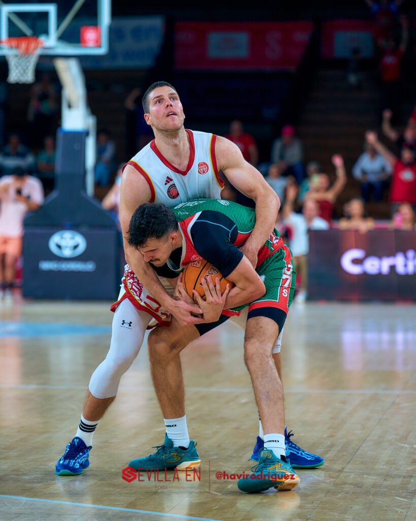 20260516_215407_0146_ILCE-7M4_Insolac-Caja-87-Basket-Spanish-Basketball-Academy_0804-SEH-4.5-300-px-WM-819x1024