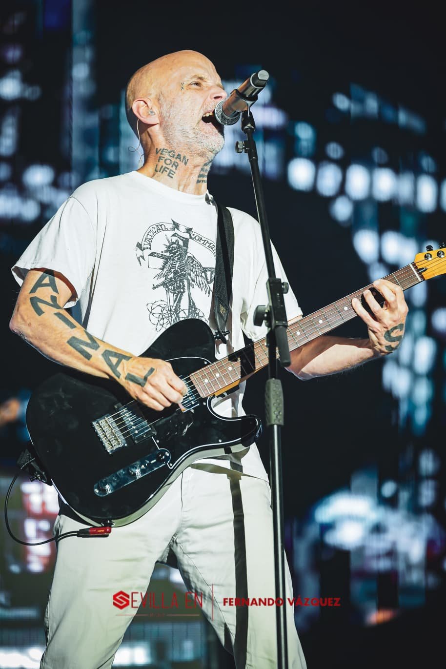 FOTOGALERÍA | Moby deslumbra en la Plaza de España